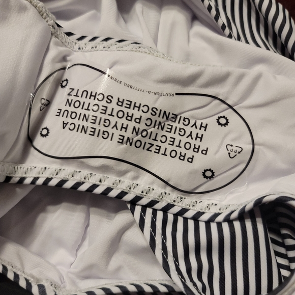 NWOT KNOTTED CROP TOP WITH PADDED BRA ATTACHED HIGH WAISTED RUCHED BIKINI SWIM - Picture 11 of 11